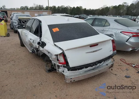 2019 Chrysler 300 Touring из США, поврежденный, VIN 2C3CCAAG3KH746211